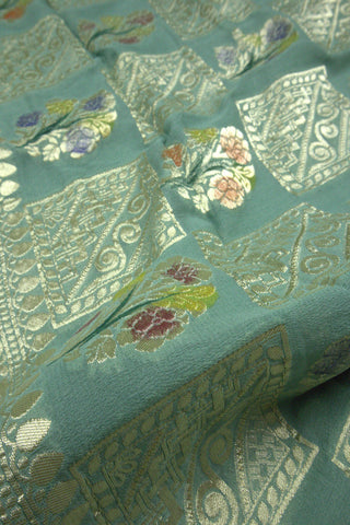 Suit Georgette