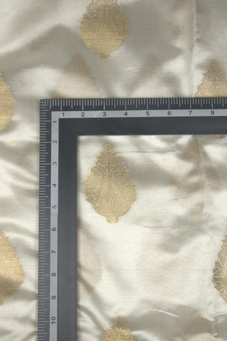Than Katan Silk Jacquard Buti